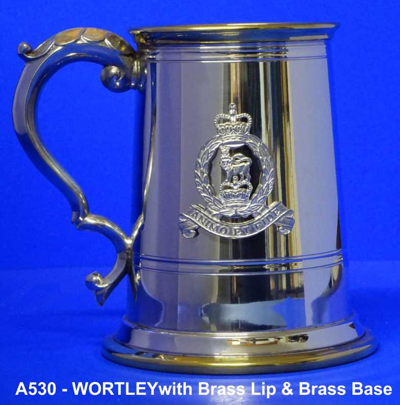 PEWTER TANKARD A530 Wortley - with Brass Lip & Brass Base