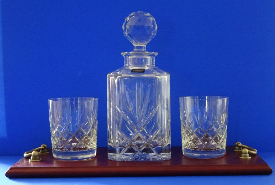 Fully Cut Square Decanter & 2 Fully Cut Whisky Glasses on Personalised Tray