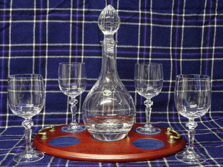 Wine Glass Decanter Set -  5 Piece Engraved on Personalised Tray