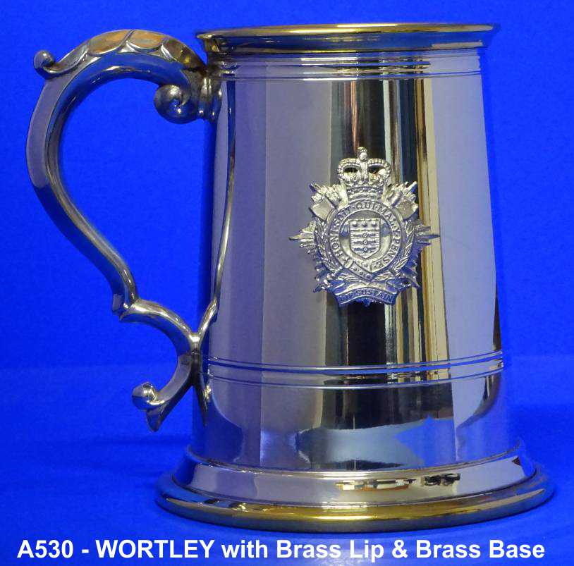 PEWTER TANKARD A530 Wortley - with Brass Lip & Brass Base